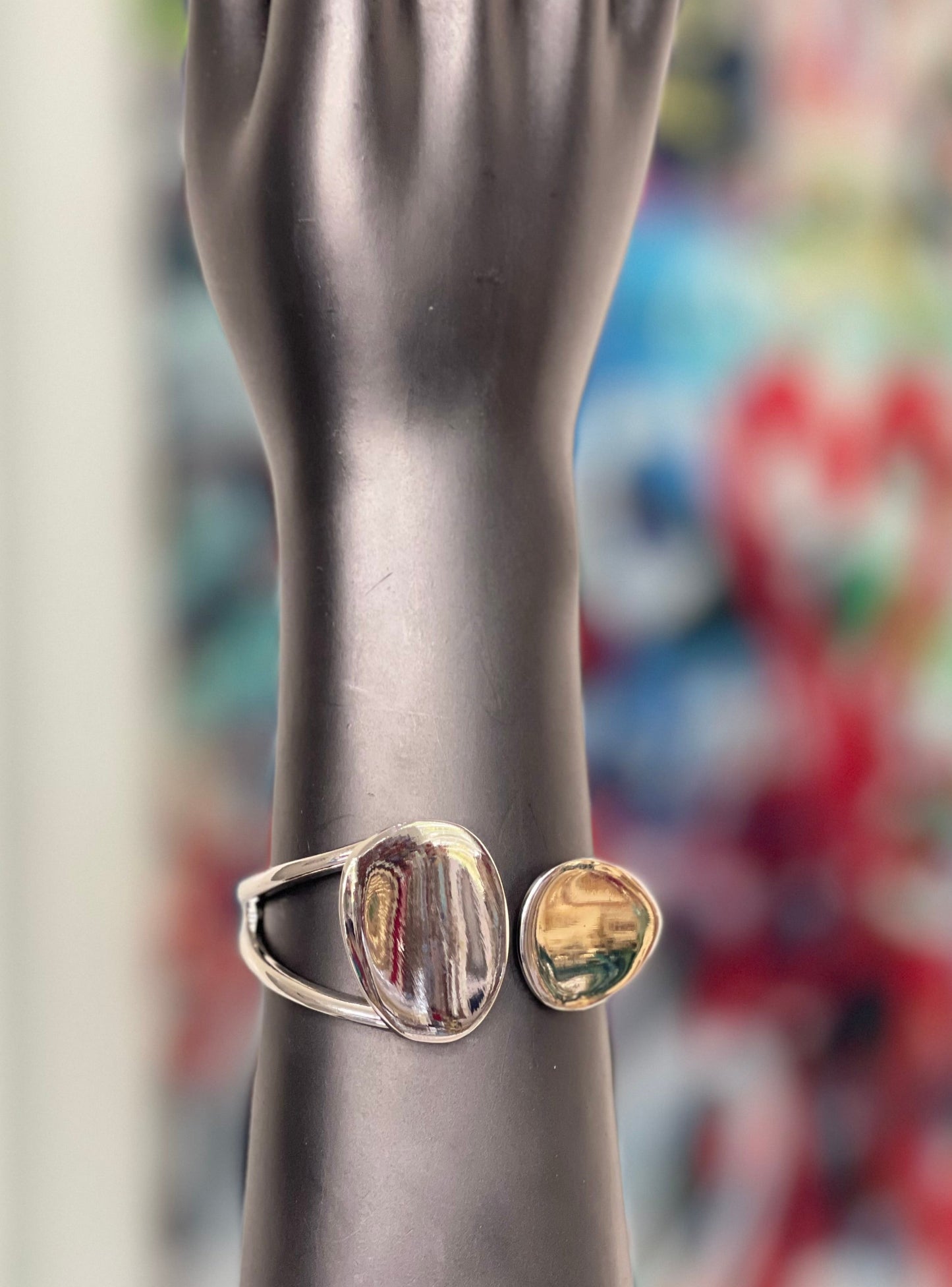 Metal Dot Bangle