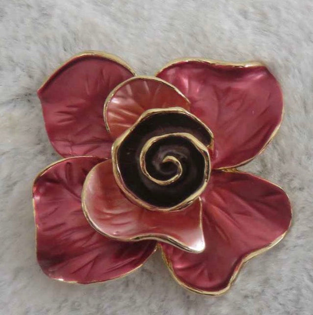 Lilia Brooch