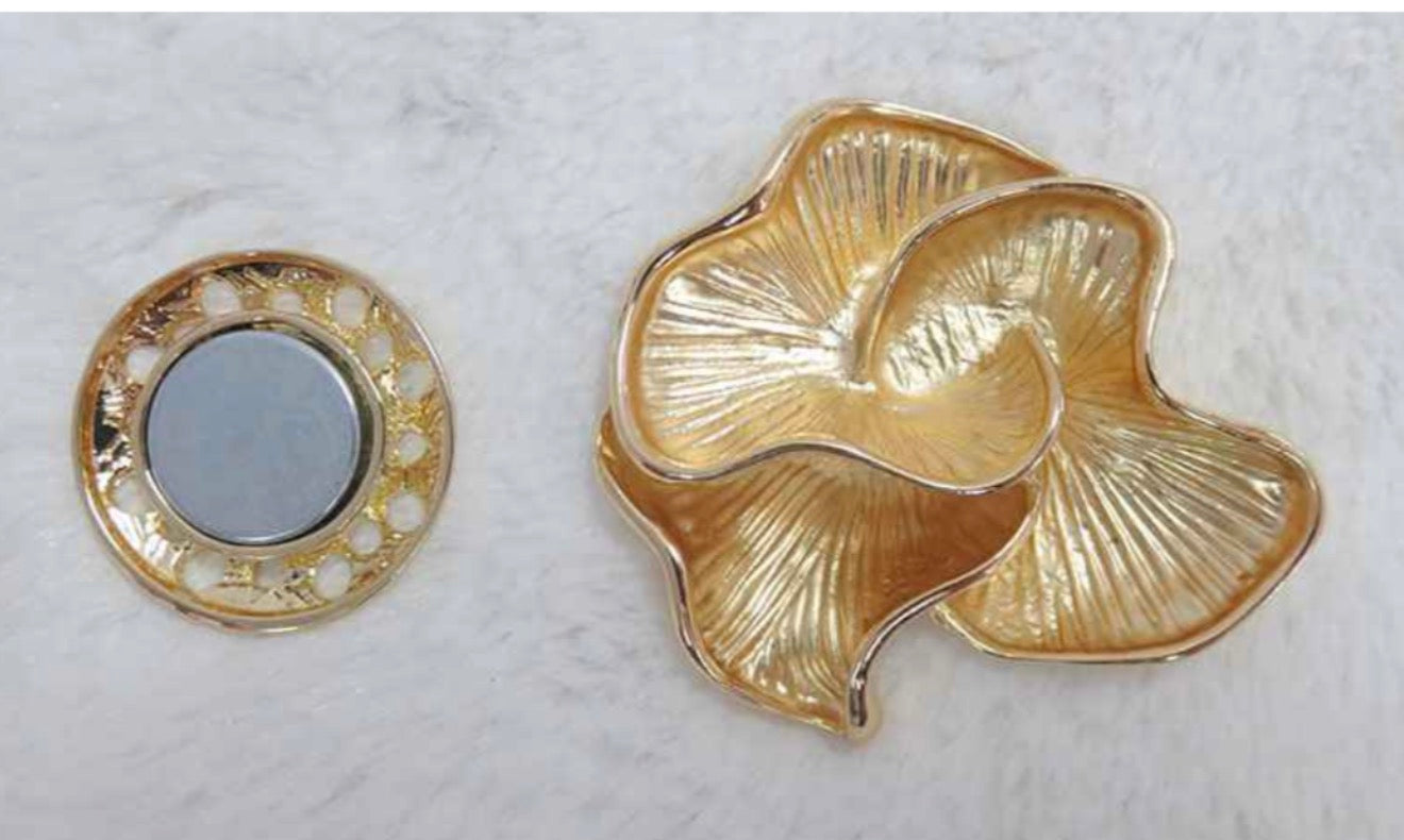 Anemone Brooch