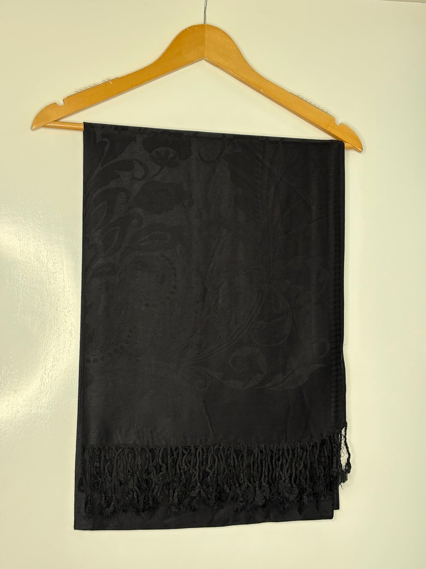 Delicate Border Pash