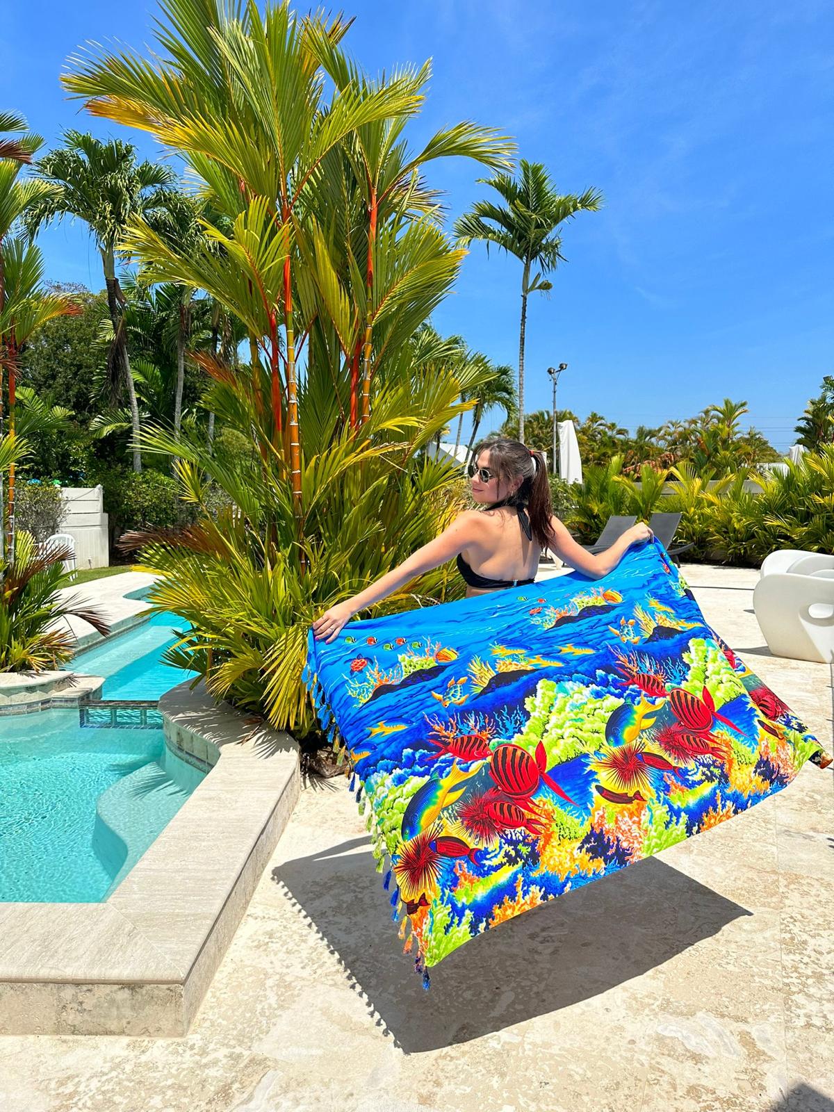Beachwear Pareos/ Sarongs