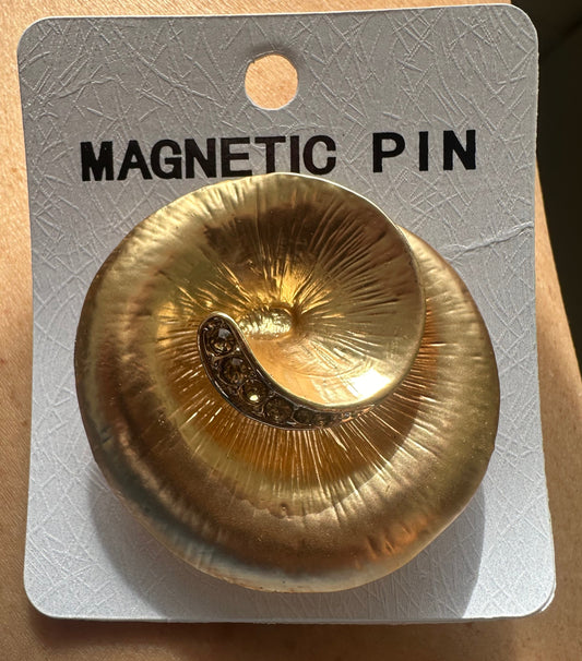 Golden Snail Magnetic Pin