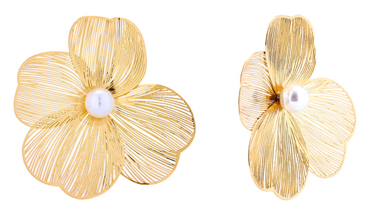 Maga Pearl Earrings