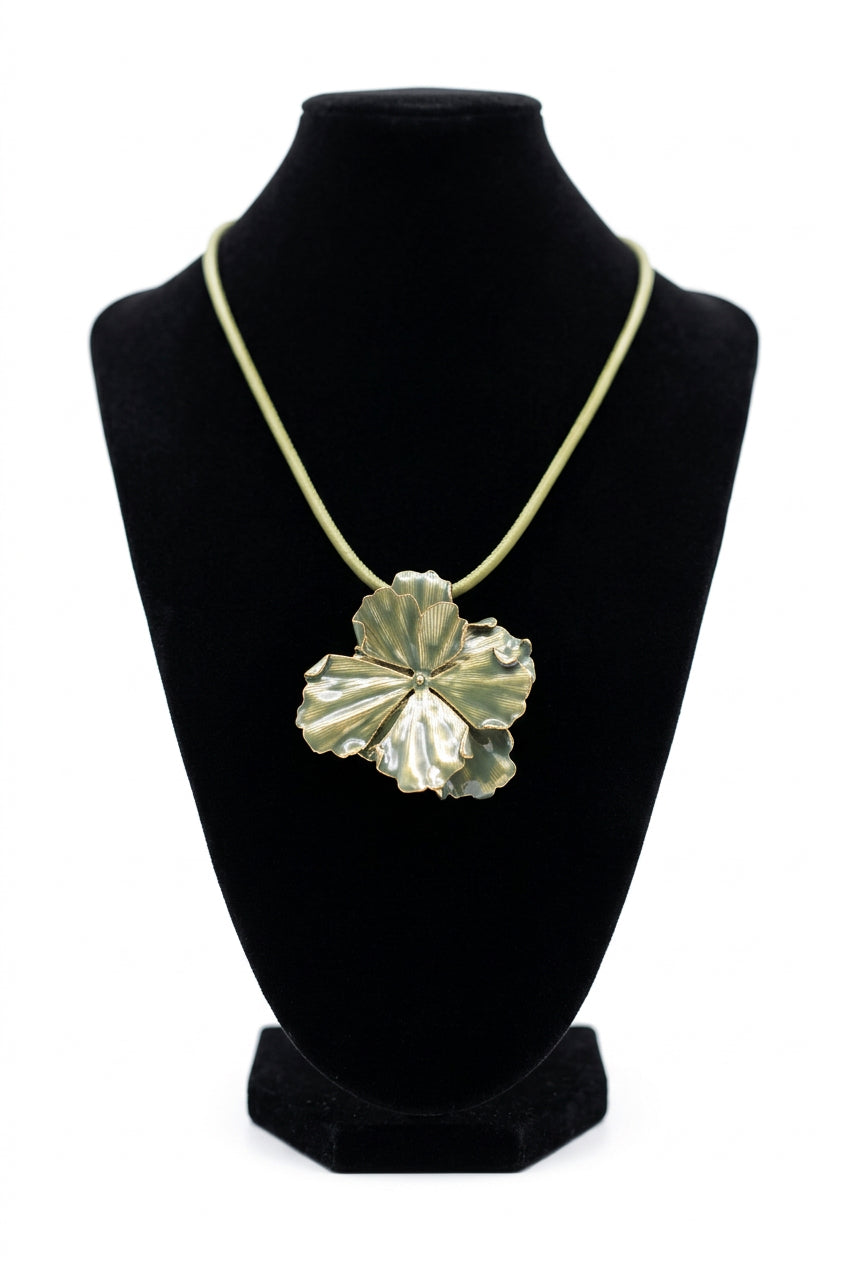 Magnolia Necklace