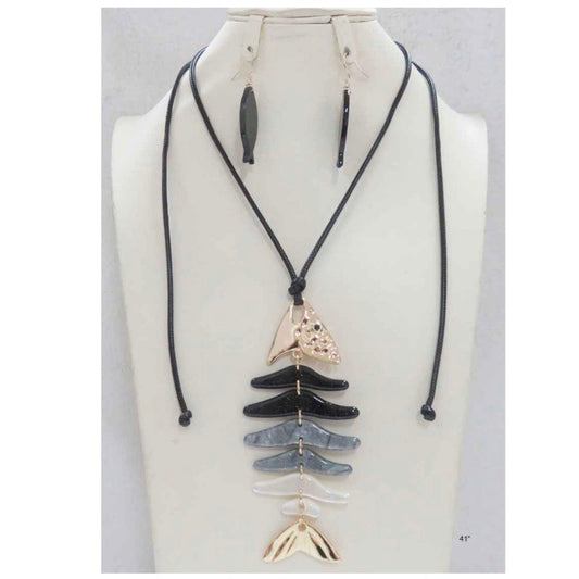 Marullo Necklace