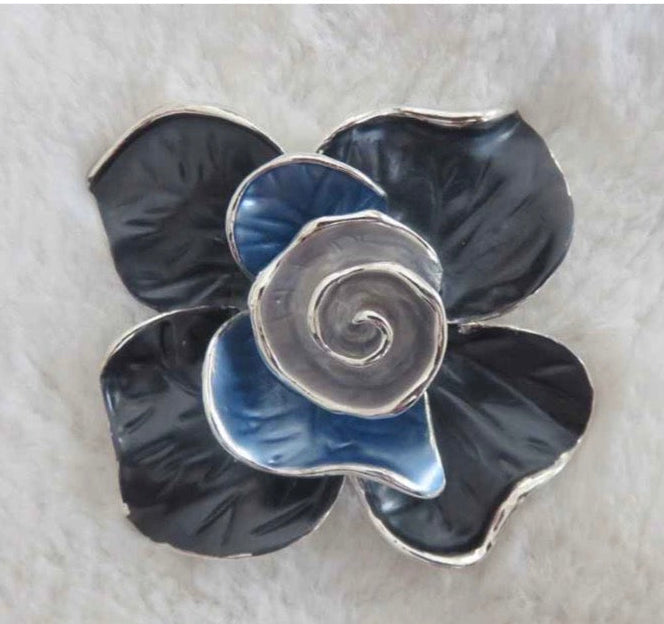 Lilia Brooch