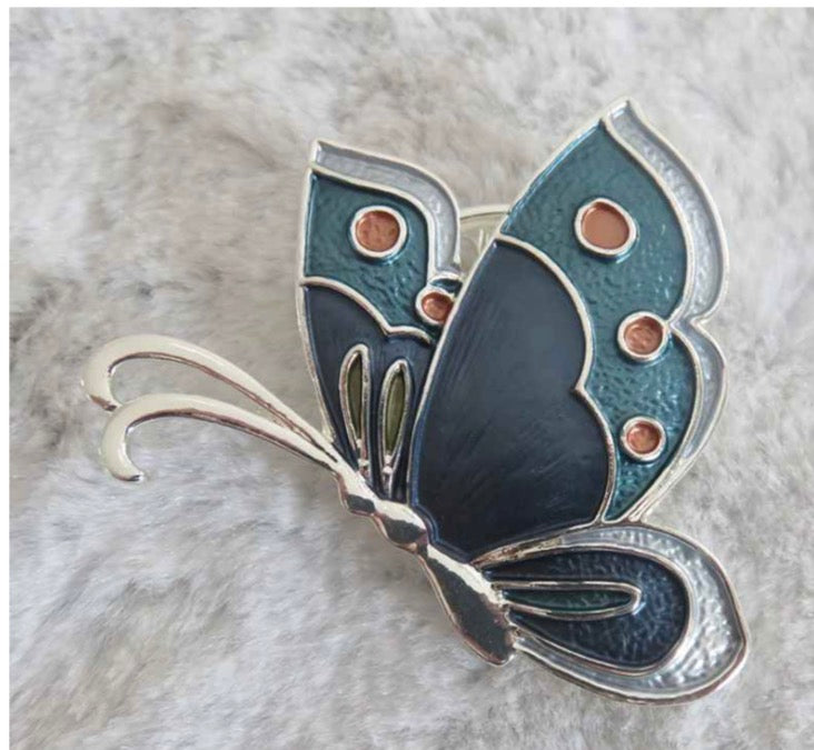 Dana Brooch