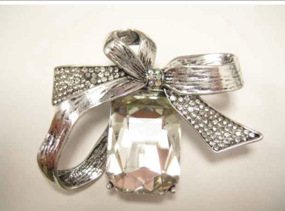 Bow Brooch