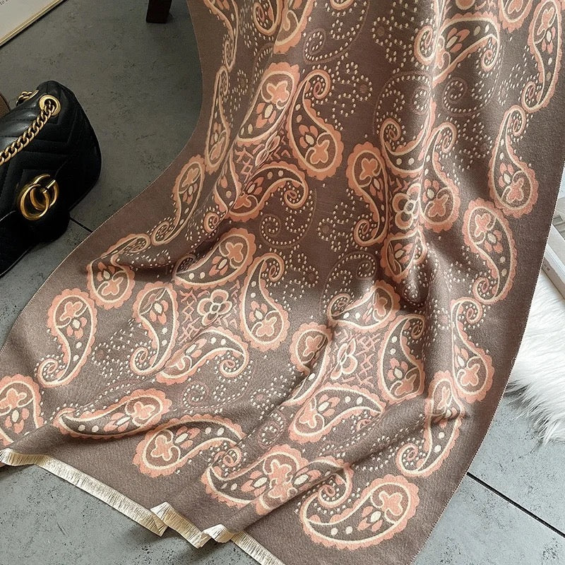 Paisley Deluxe
